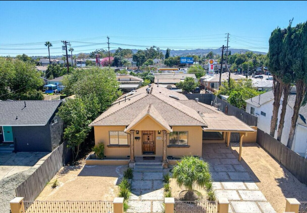 Foto principal - 17652 Martha St