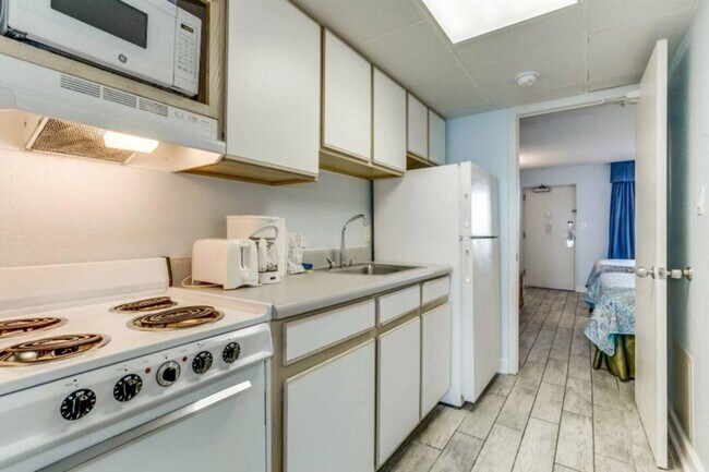 Foto del edificio - 2300 N Ocean Blvd