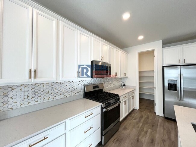 Foto del edificio - 17590 E 95th Ave