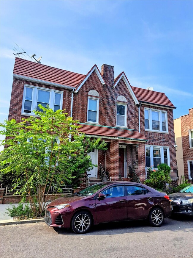 Building Photo - 88-39 82nd Ave