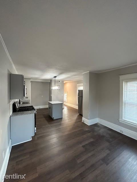 Building Photo - 2 br, 1 bath Townhome - 834-36 Sherman St ...