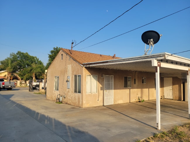 Building Photo - 6598 Jacaranda Ave