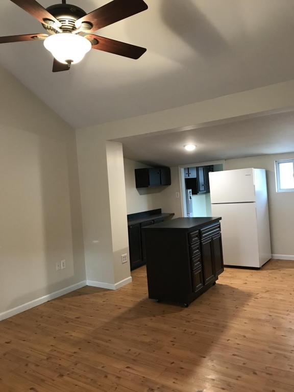 Foto del edificio - 845 E 7th St