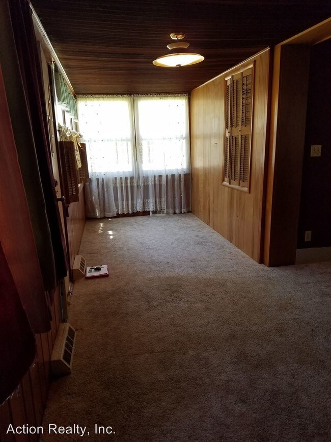 2 br, 1 bath House 2024 Highland Park Ave House Rental in Fort
