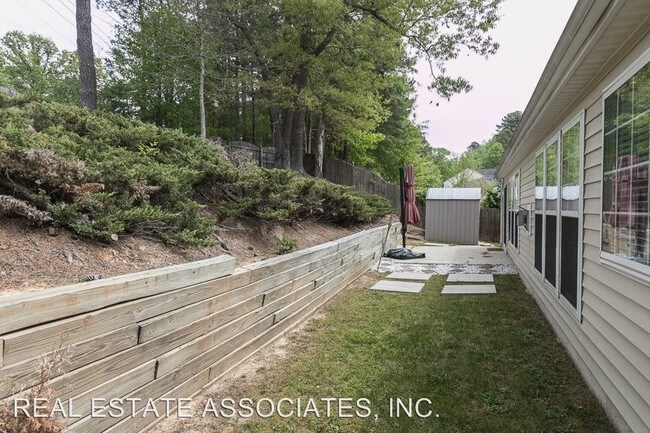 Building Photo - 104 Grassy Point Rd