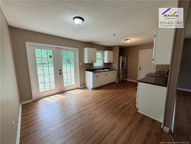 Foto del edificio - 7313 Ryan St