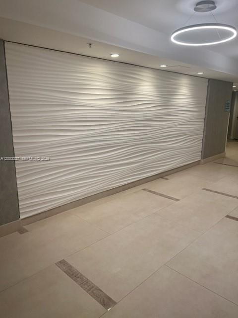 Building Photo - 3001 S Ocean Dr