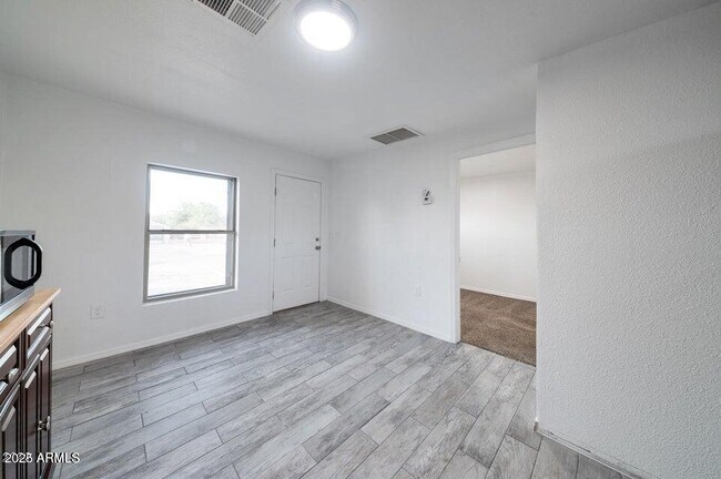 Foto del edificio - 1108 S 33rd Ave