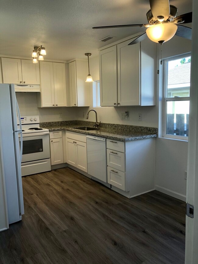 10077 Se Brandeis St, Clackamas, OR 97015 House Rental in Clackamas