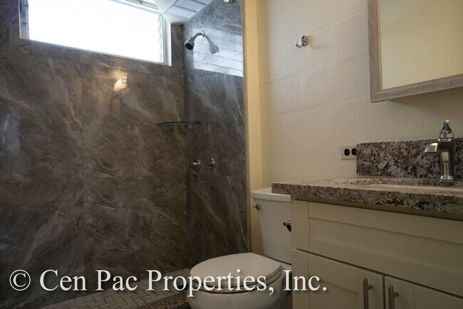 Building Photo - Makiki - Newly Renovated Apartment