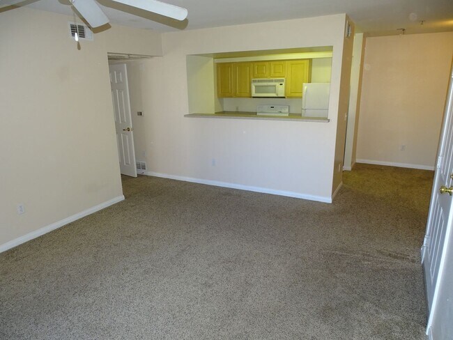 Foto del edificio - 1 Bedroom Northwest Condo