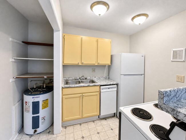 Building Photo - 4909 Cotton Row NW