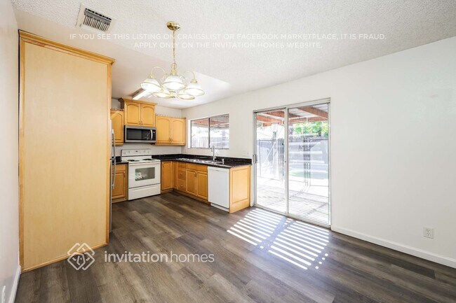 Foto del edificio - 106 Brockton Ct