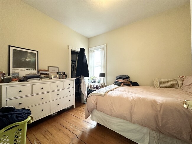Building Photo - 109 Beacon St