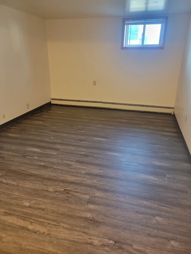Foto del edificio - 415 6th St N