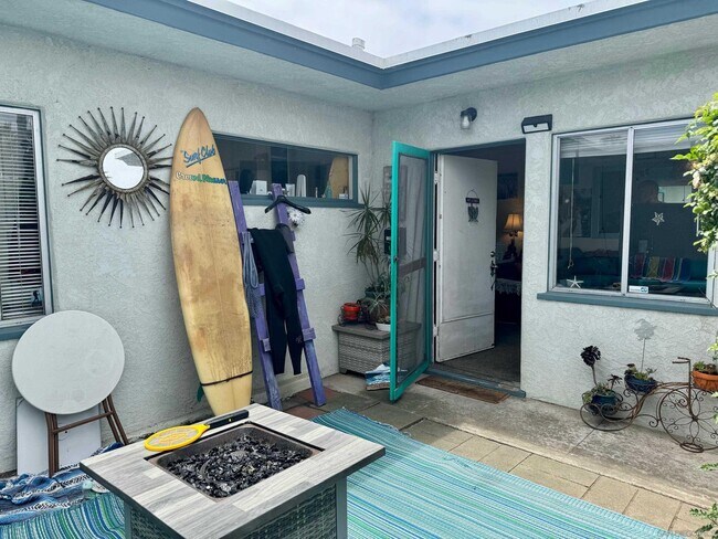 Building Photo - 1433 Sunset Cliffs Blvd