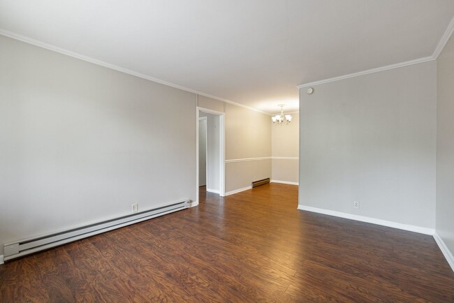 Foto del edificio - 1 bedroom in west Nashville