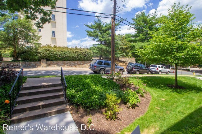 Foto del edificio - 2 br, 1 bath House - 1402 12th St N #18