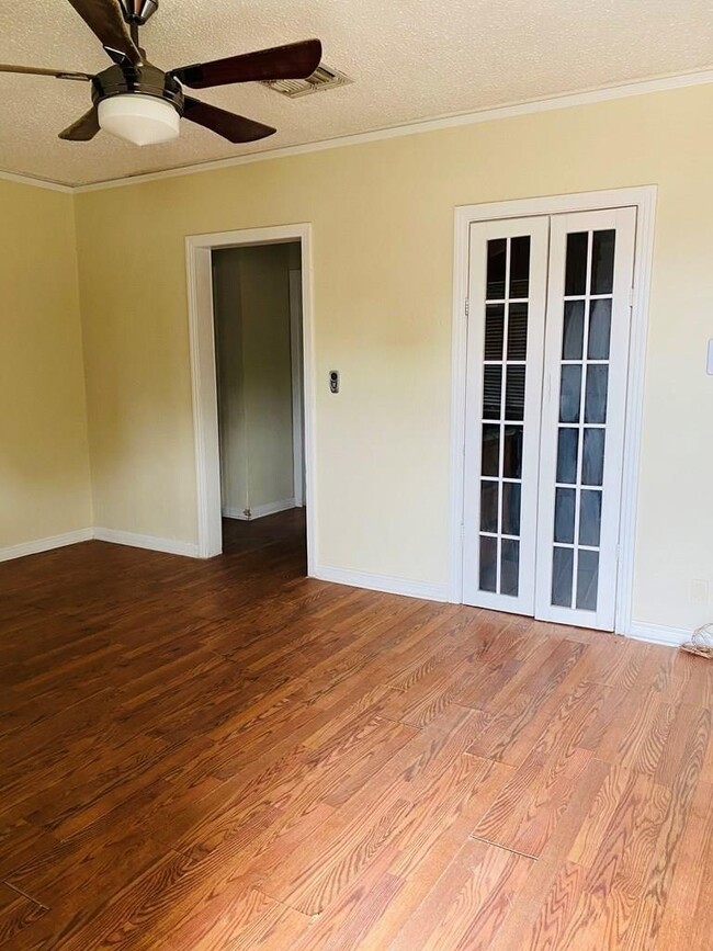 Foto del edificio - 1926 W Adams St