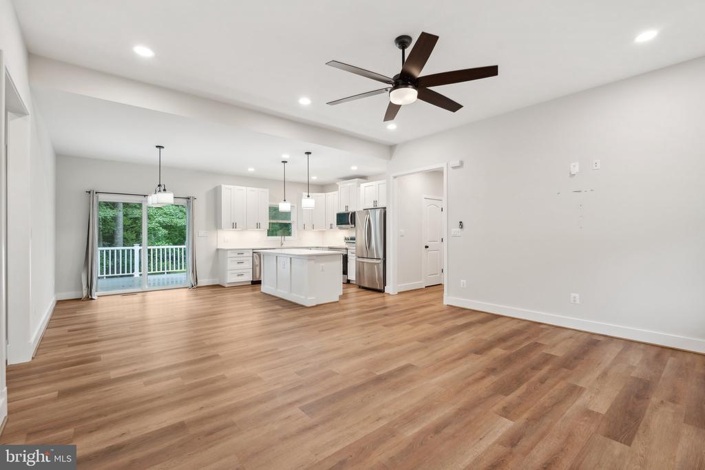 Foto principal - 757 Cabin Point Dr