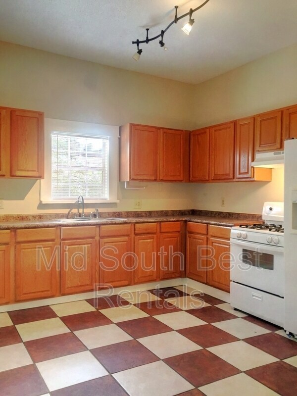Foto del edificio - 1254 Tutwiler Ave