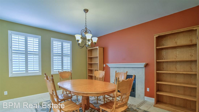 Building Photo - 4 br, 3 bath House - 6000 Hawk Creek Dr