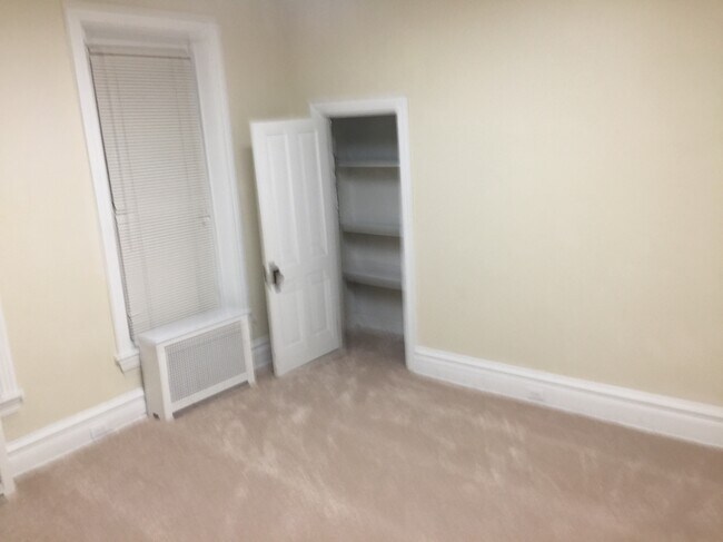 Foto del edificio - 608 N 3rd St