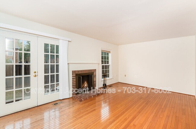 Building Photo - 2514 S Arlington Mill Dr