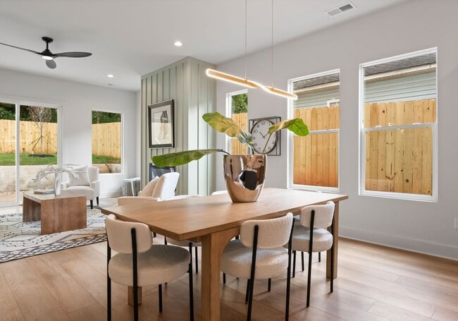 Building Photo - 2413 Pruitt St