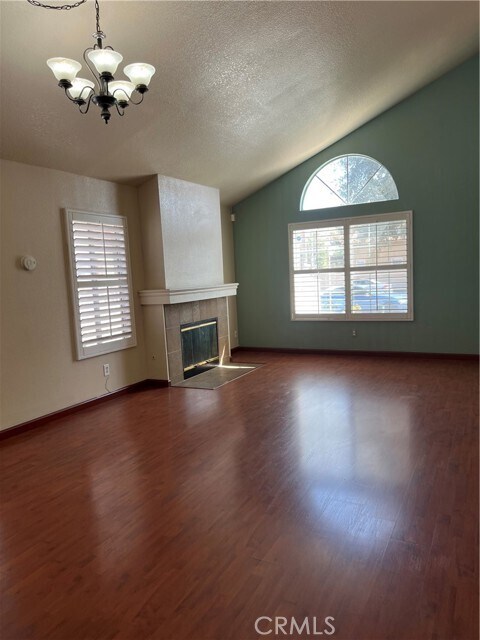 Foto del edificio - 12939 Gerrard St