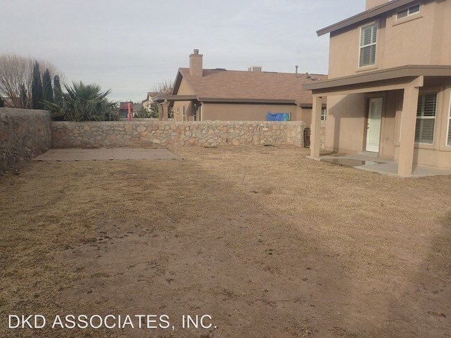 Foto del edificio - 427 Winter Spring Pl