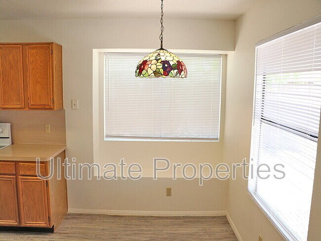 Building Photo - 6853 N 78th Ave