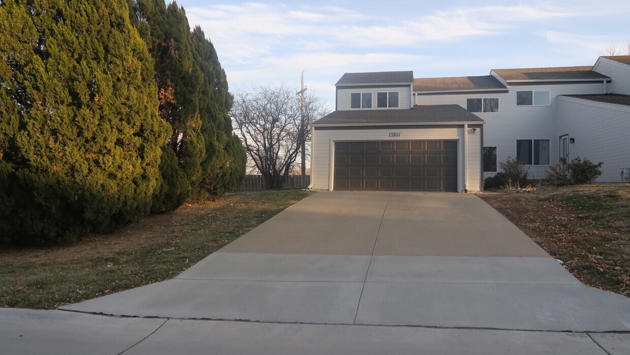 Foto principal - 13801 Greenfield Rd