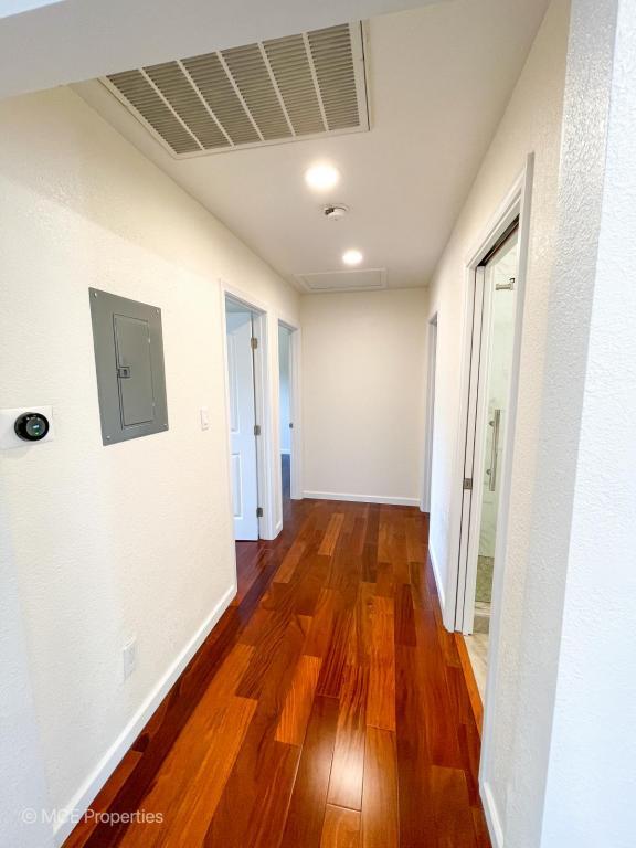 Foto del edificio - 7976 Caroline Ct