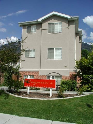 Building Photo - 466 N 400 E