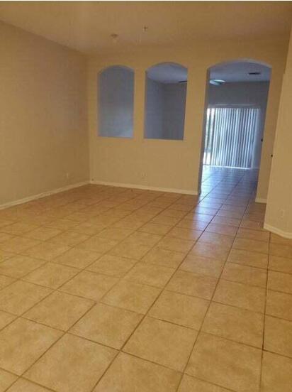 Foto del edificio - 158 Village Blvd