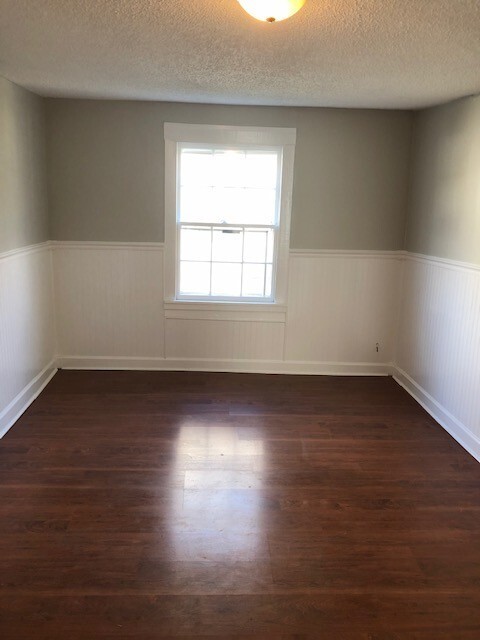 Foto del edificio - Cozy Downtown Murfreesboro duplex with gre...