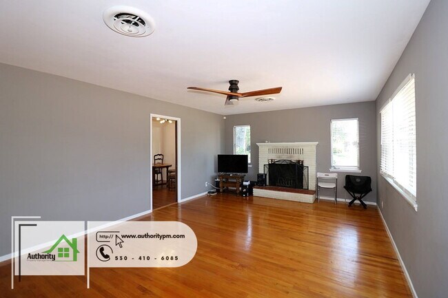 Foto del edificio - 1848 Shady Ln