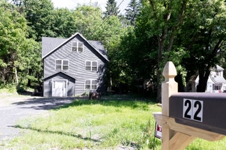 Building Photo - 22 Academy Ave