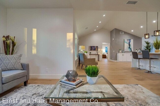 Building Photo - 3 br, 3 bath House - 5408 Abbeyfield St.