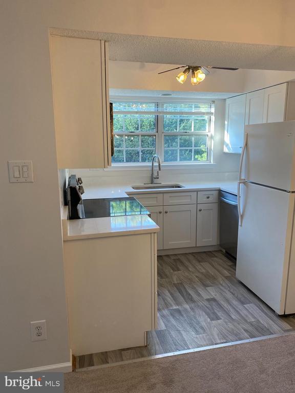 Foto del edificio - 12106 Greenway Ct