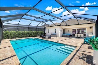 Building Photo - 15242 Blue Bay Cir