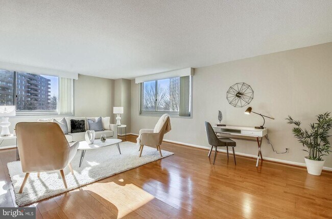 Foto del edificio - 4601 N Park Ave