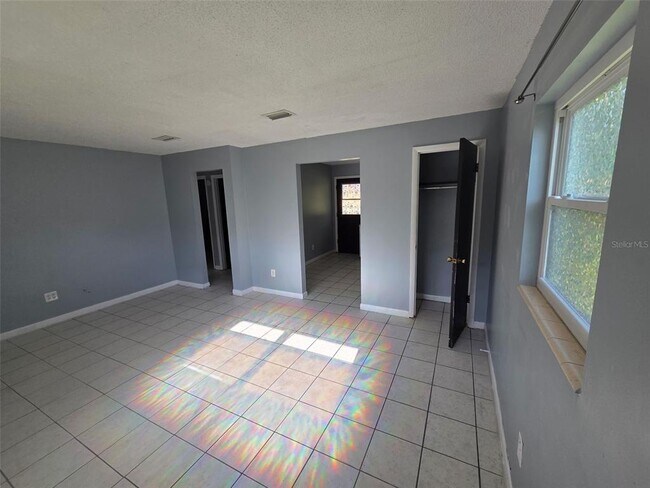 Foto del edificio - 401 Hibiscus Ave