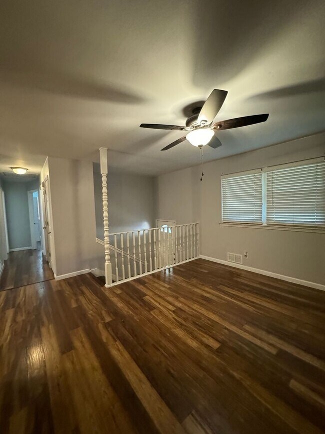 Foto del edificio - Large 4 bed in Liberty