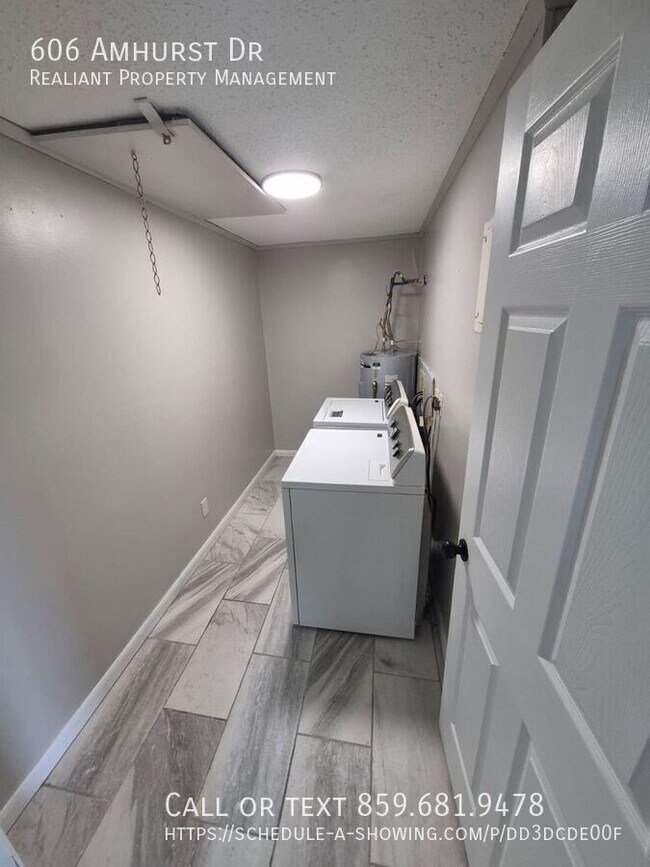 Foto del edificio - 606 Amhurst Dr