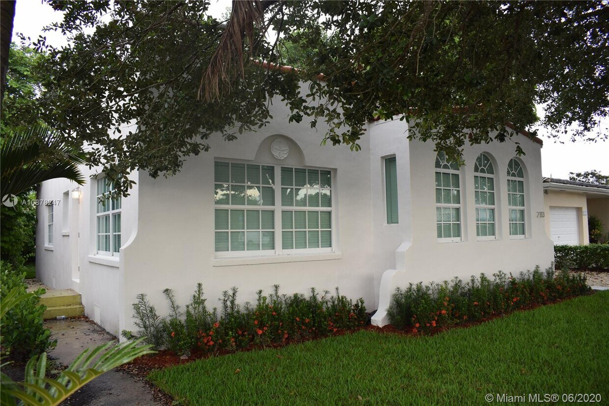 2113 SW 57th Ave, Coral Gables, FL 33134 House Rental in Coral Gables