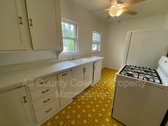 Foto del edificio - 769 N 8th St