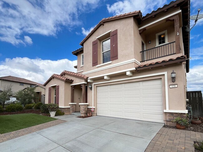 Foto del edificio - 5bd/3ba, 3969 sq ft Home in Gated Community in Vista!