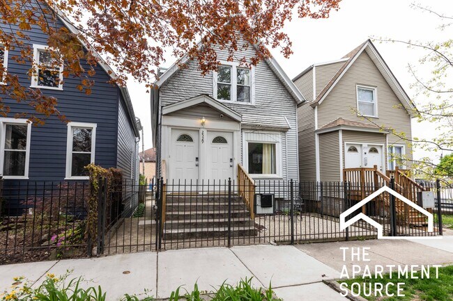 Building Photo - 2529 W Charleston St